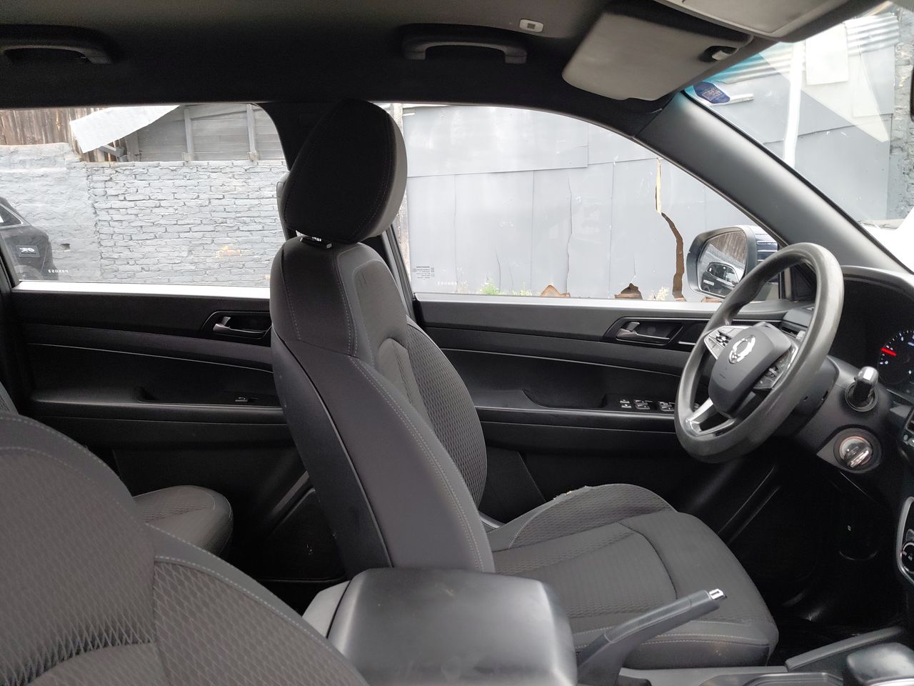SSANGYONG - 15