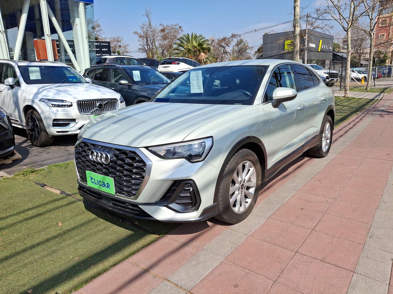 AUDI - 3