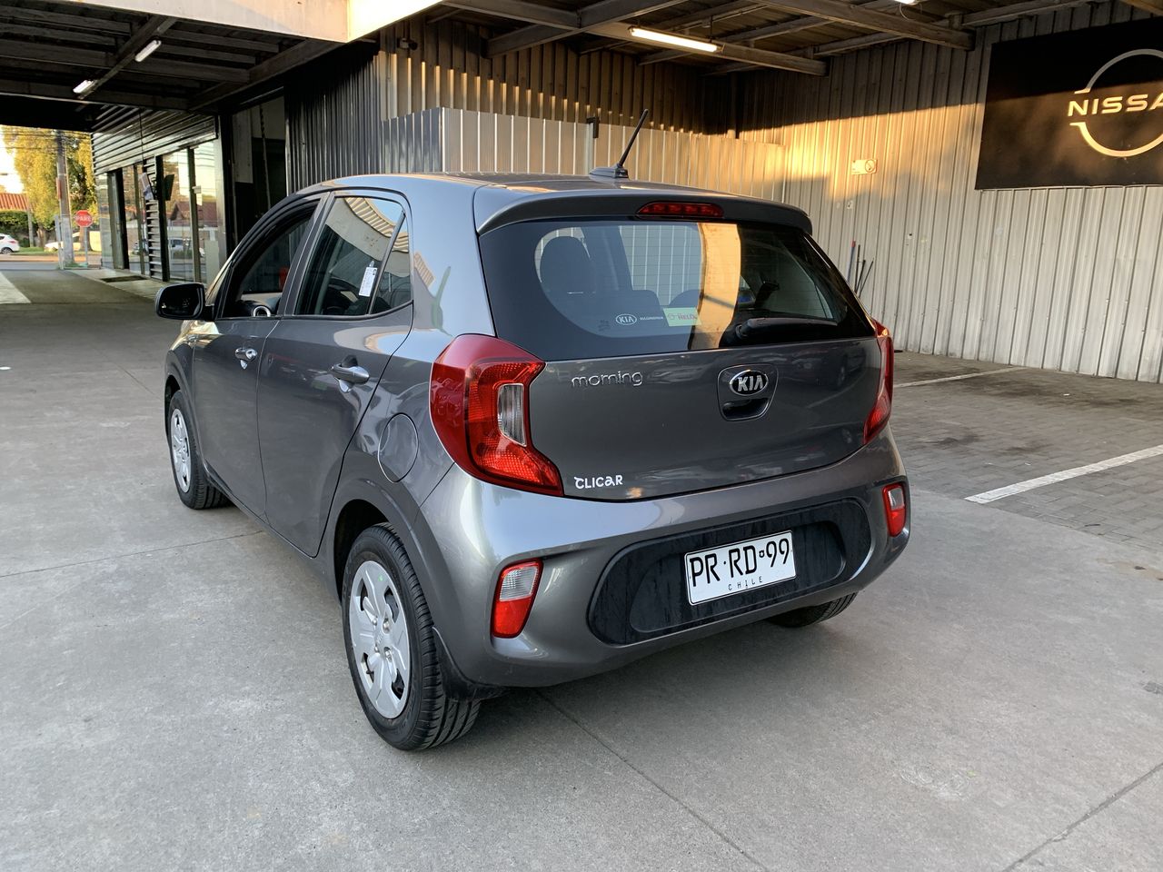 KIA - 8