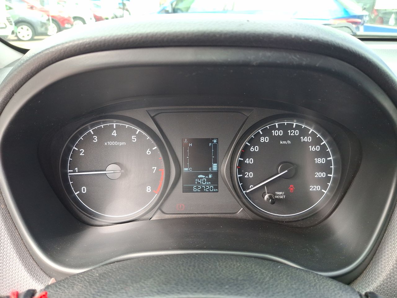 HYUNDAI - 25