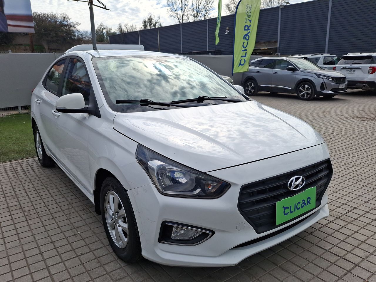 HYUNDAI - 1