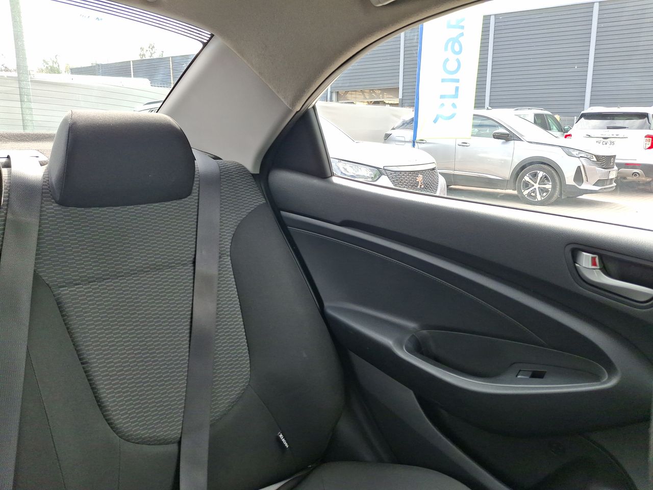 HYUNDAI - 14