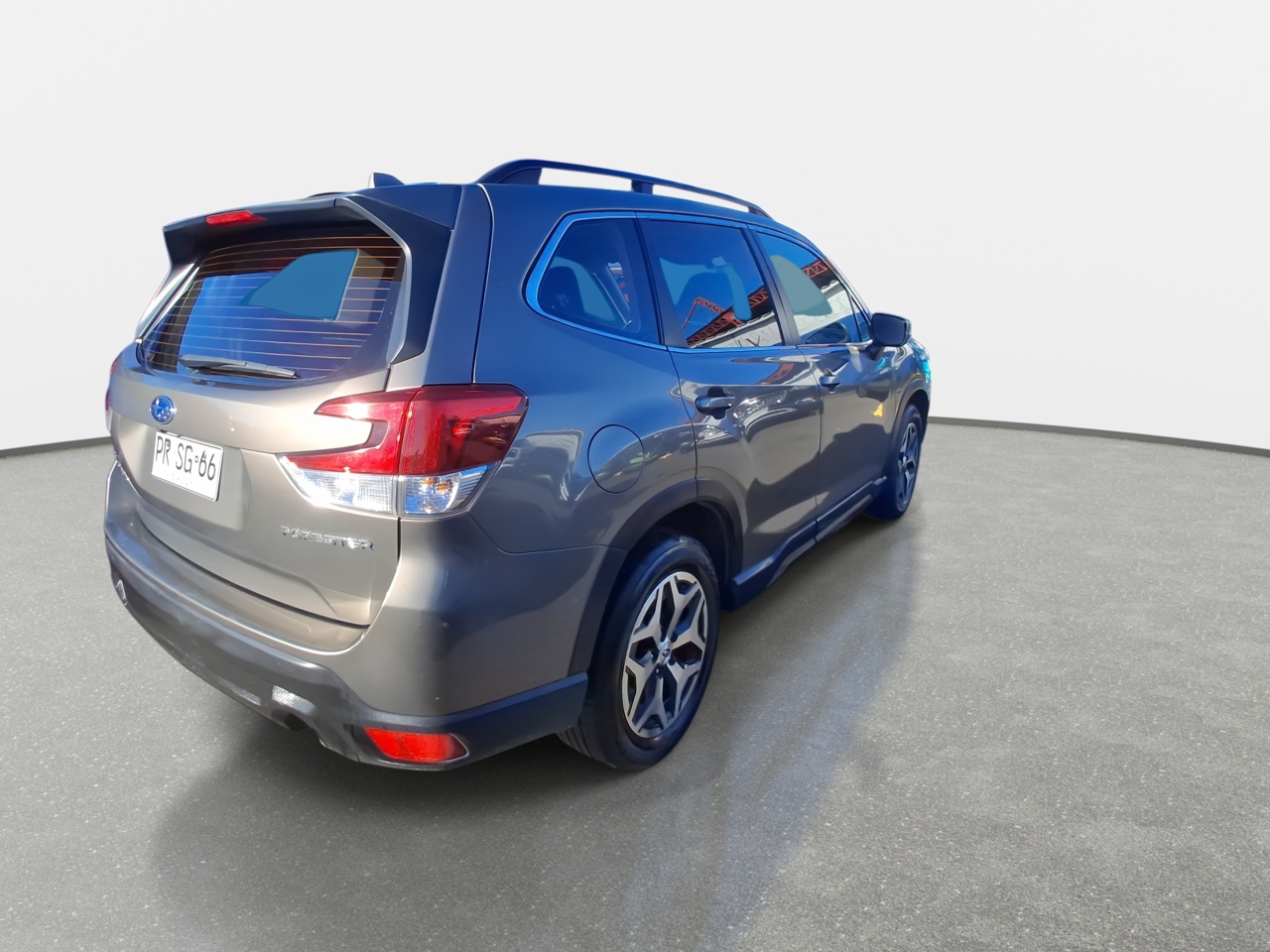 Subaru Forester — foto 8 de 36