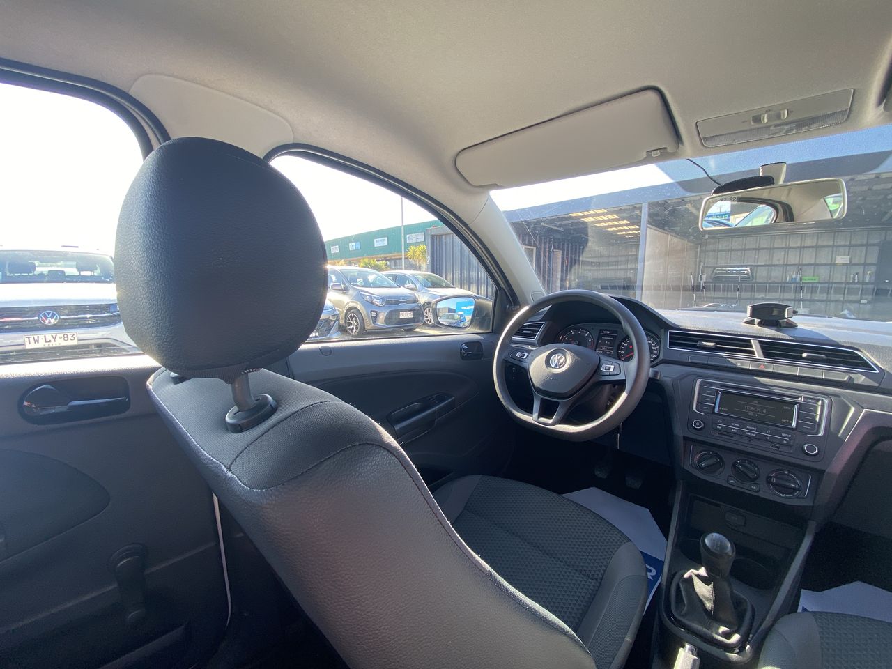 VOLKSWAGEN - 16