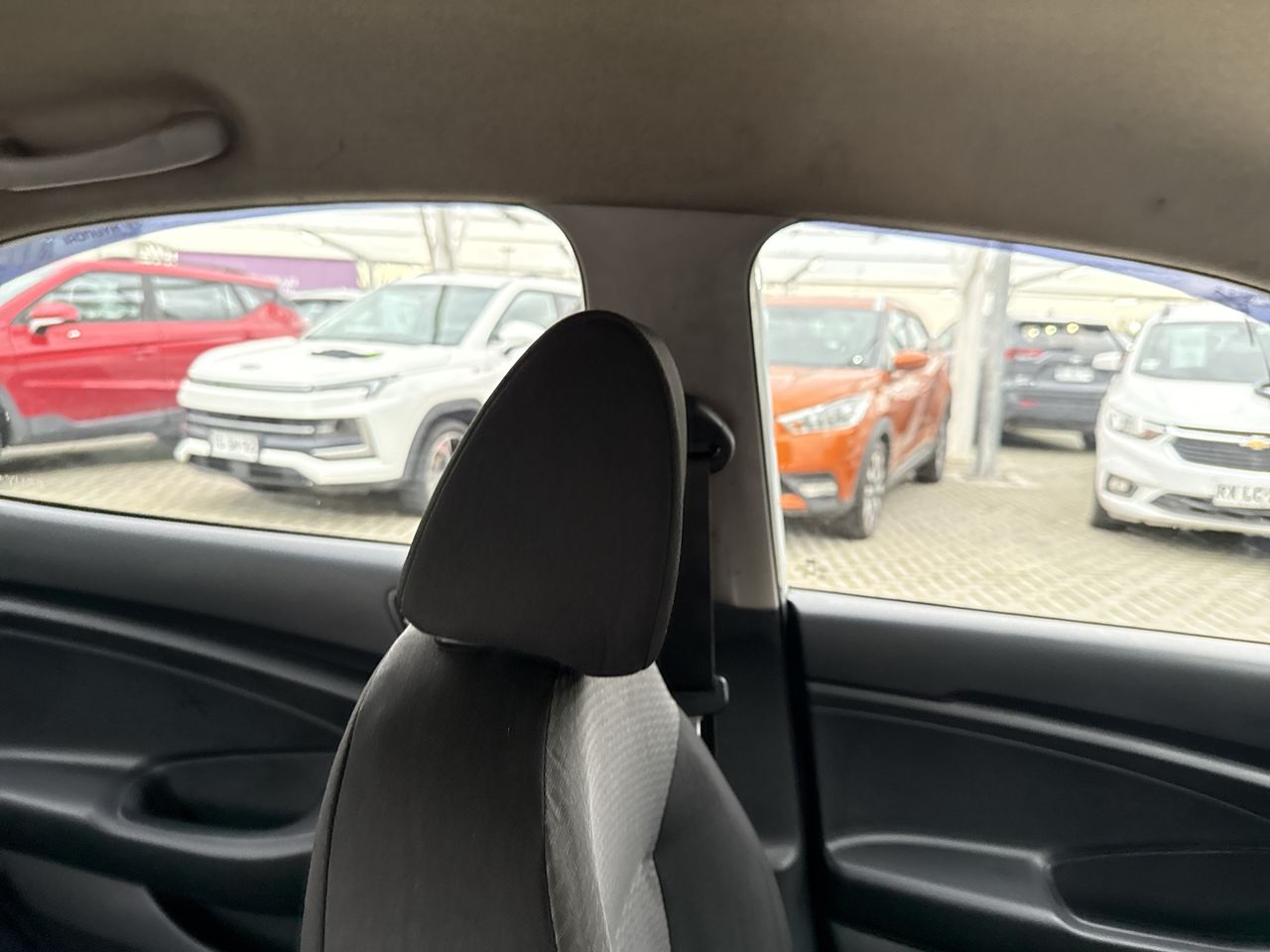 Hyundai Verna — foto 8 de 27
