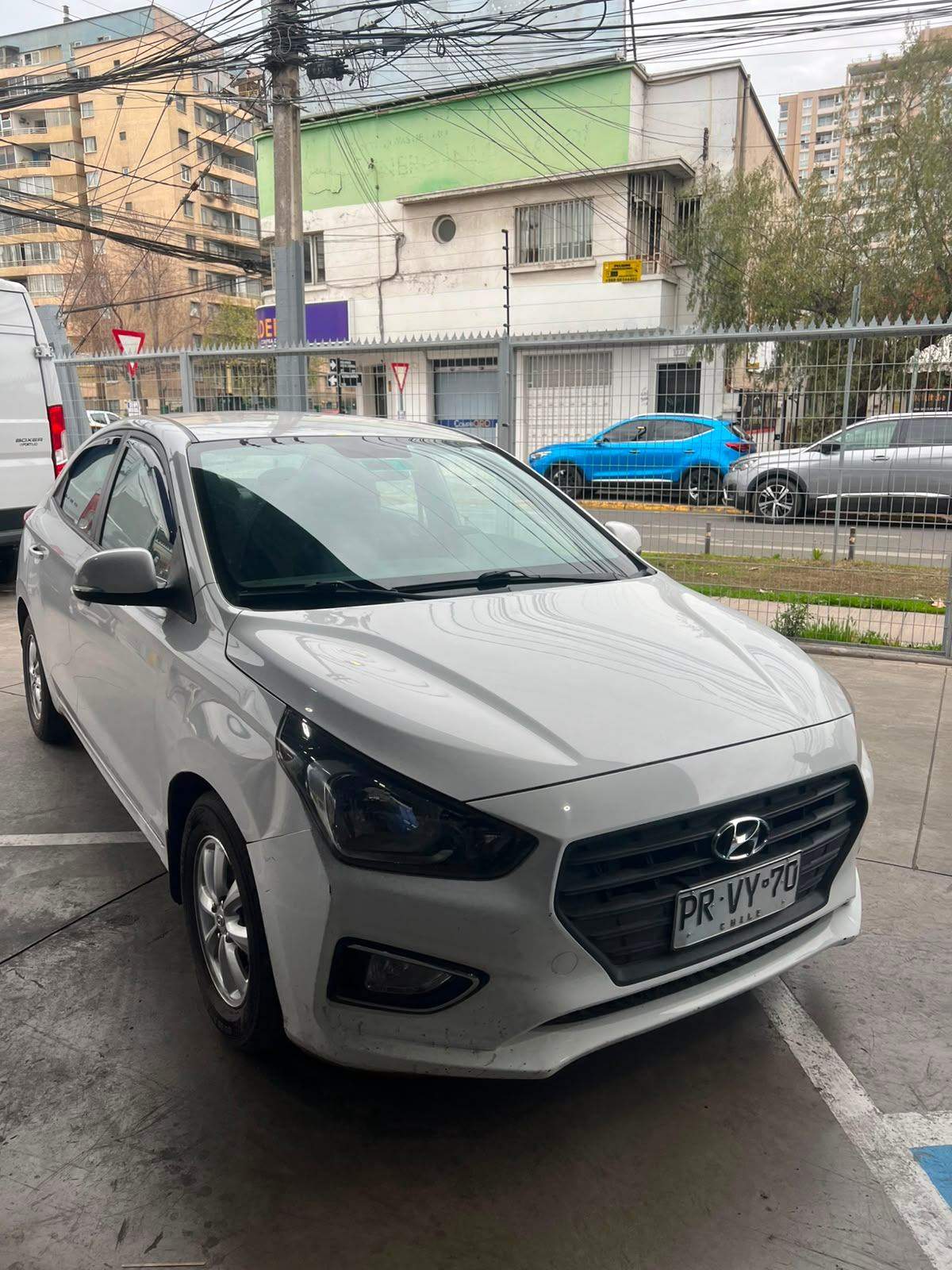HYUNDAI