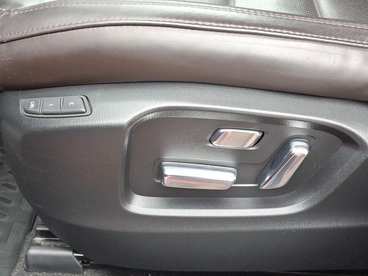 MAZDA - 24