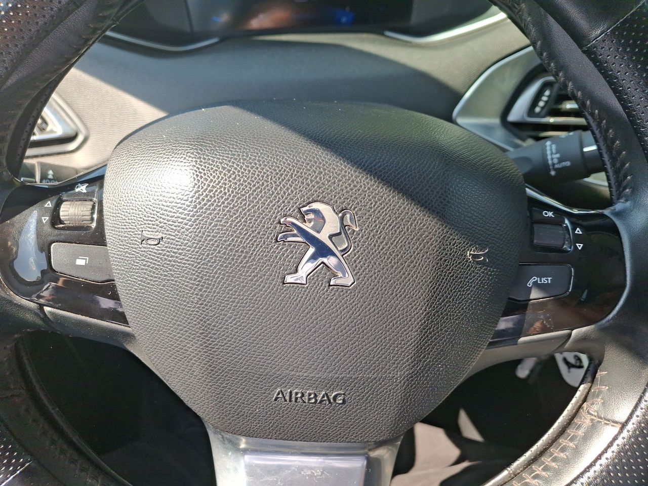 PEUGEOT - 26