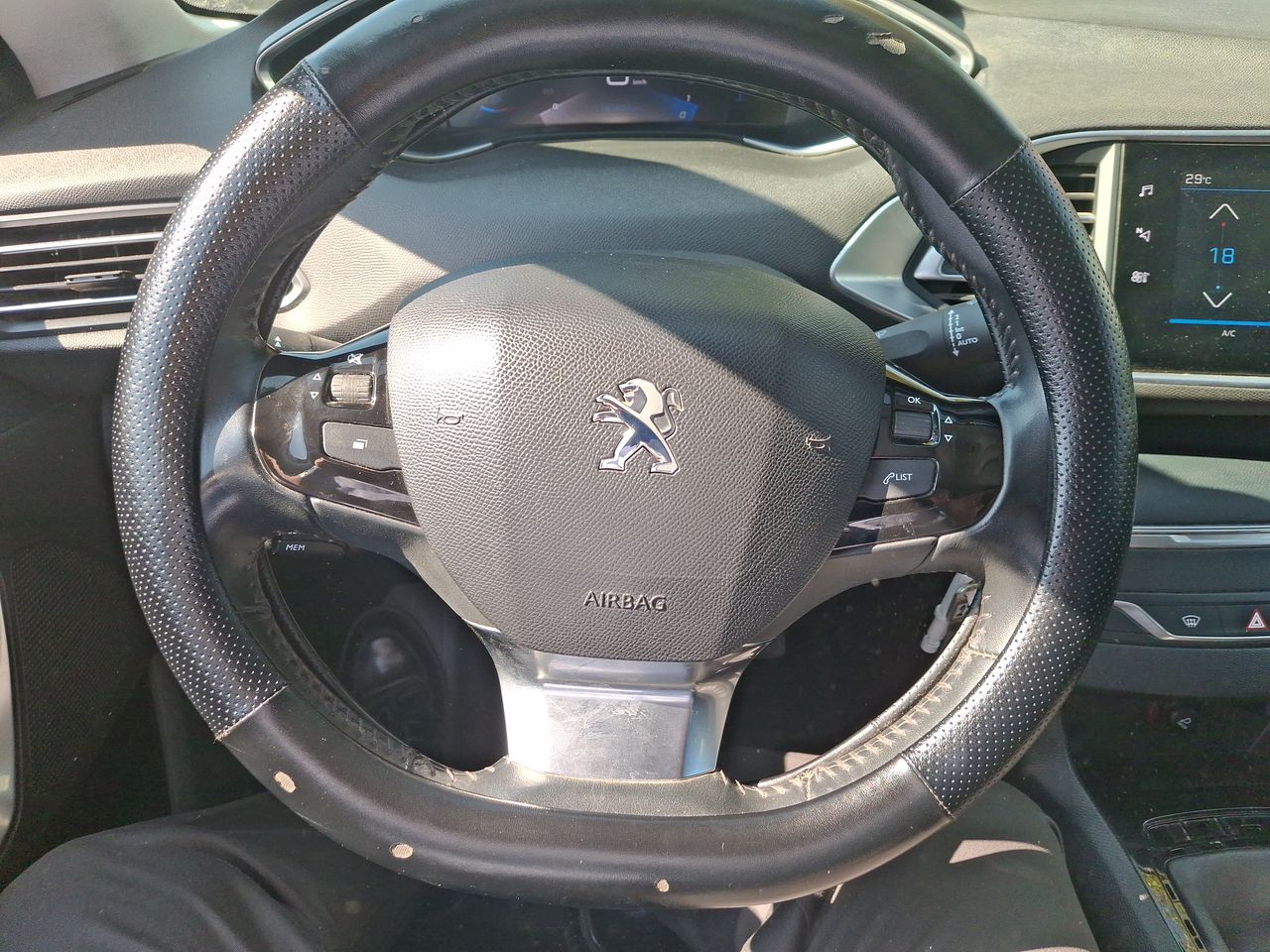 PEUGEOT - 25