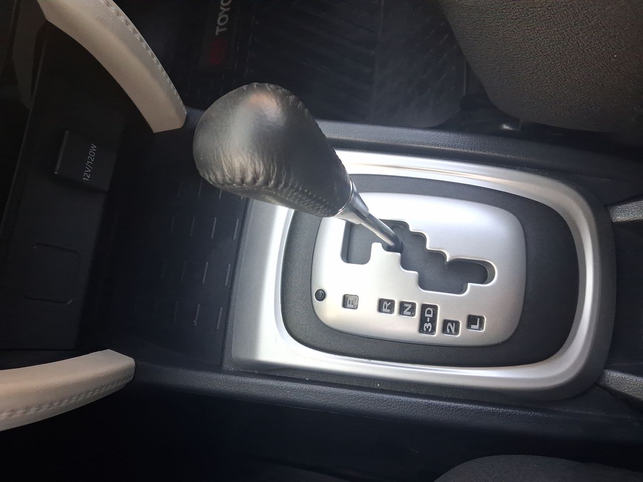 TOYOTA - 28