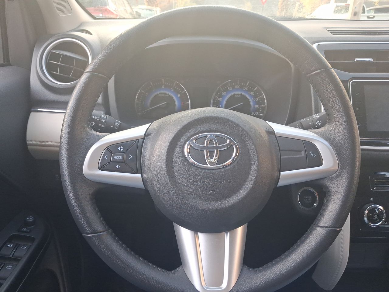 TOYOTA - 22