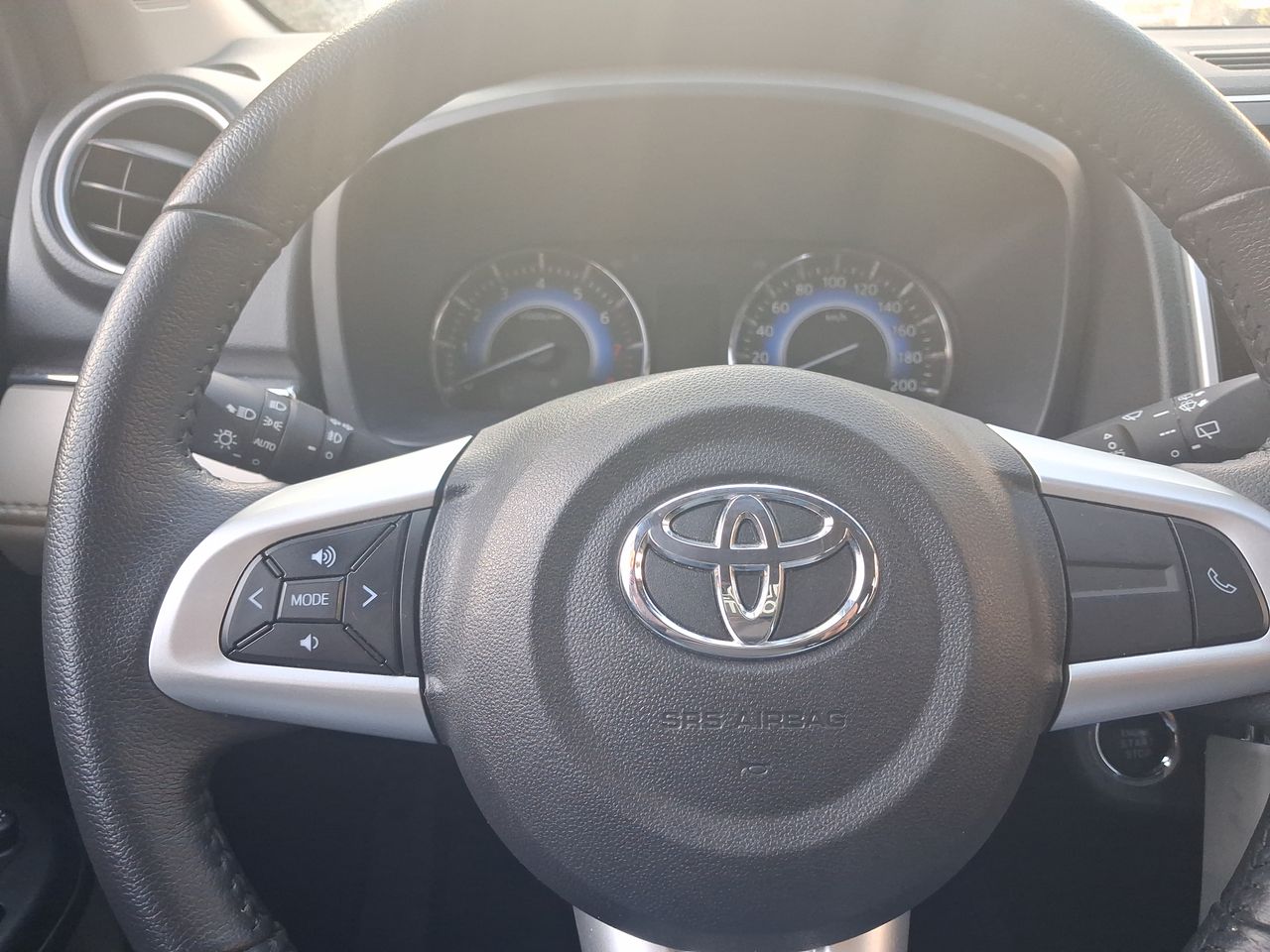 TOYOTA - 23