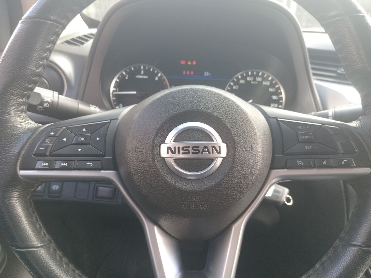 NISSAN - 26