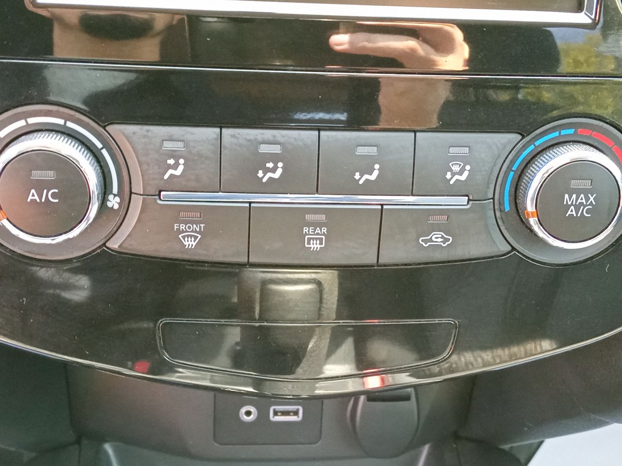NISSAN - 30
