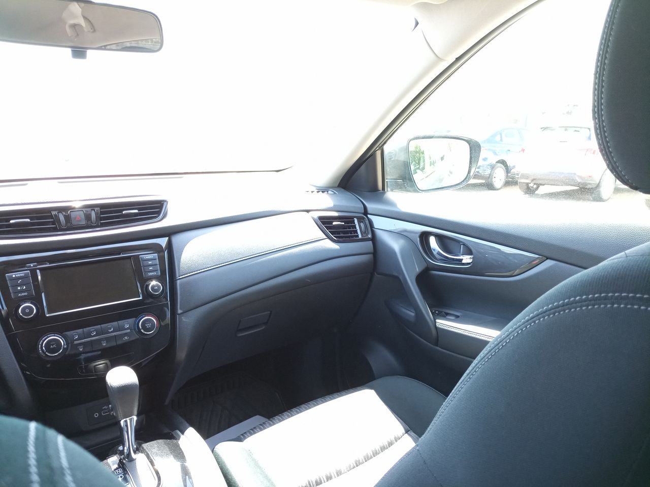NISSAN - 10
