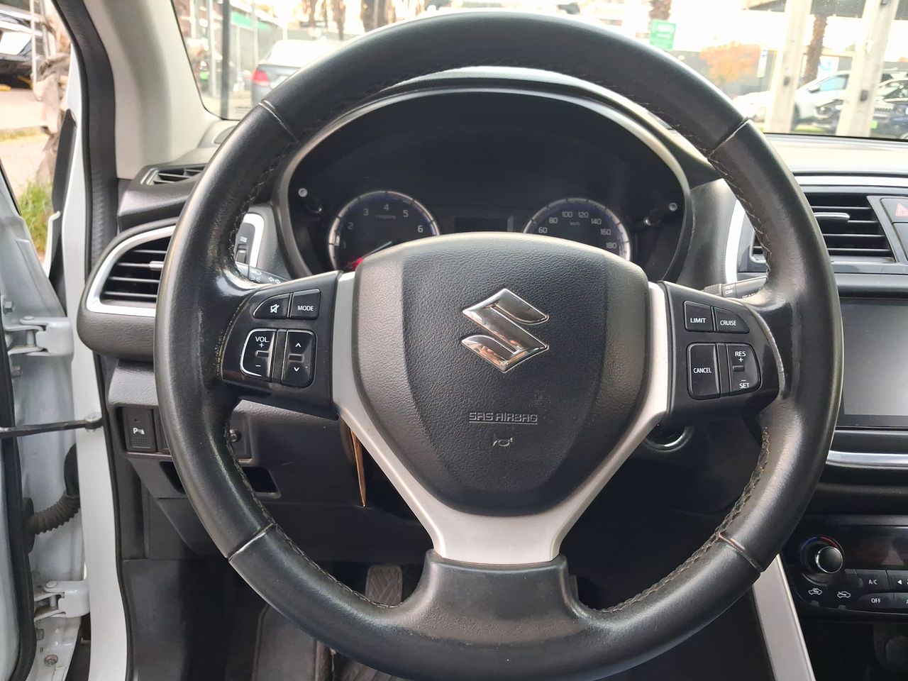 SUZUKI - 15
