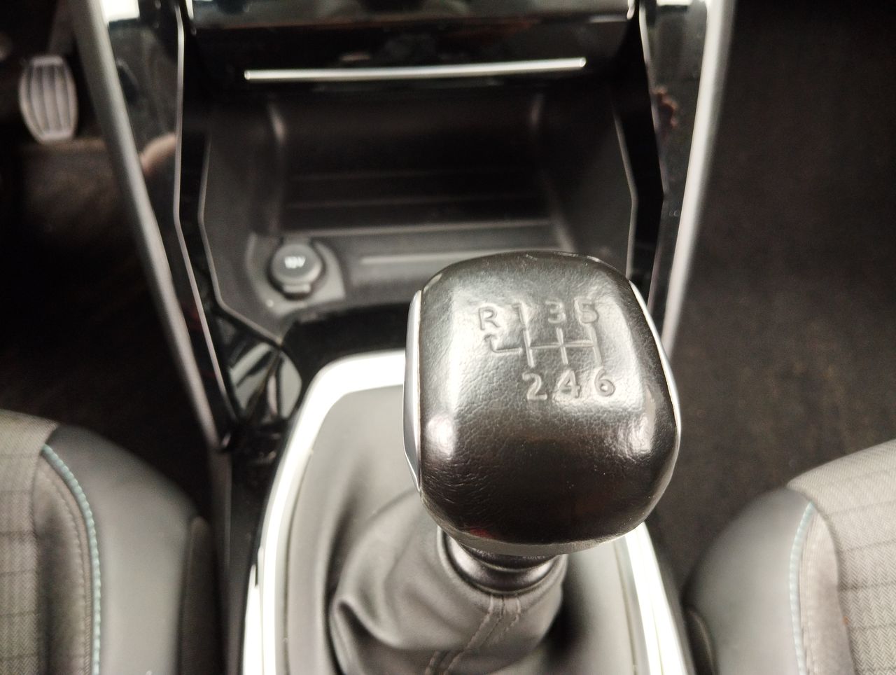 PEUGEOT - 31