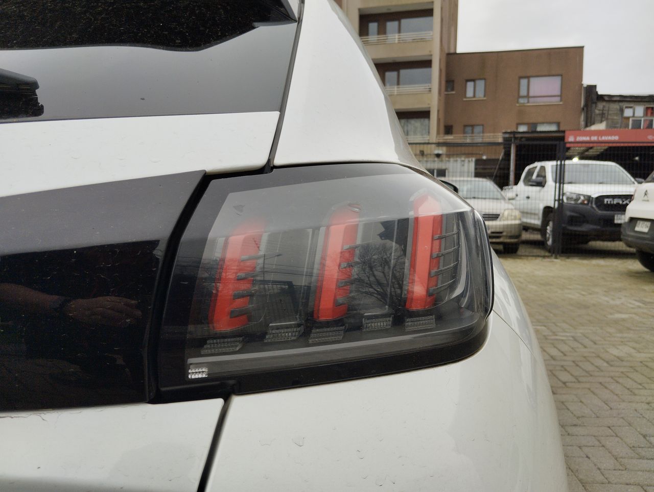 PEUGEOT - 20