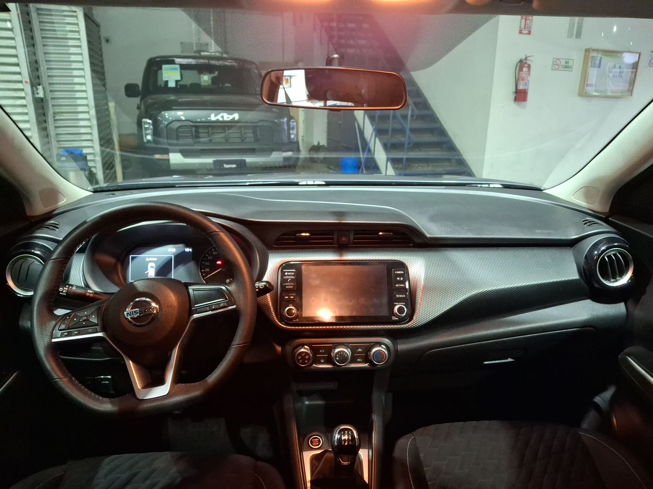 NISSAN - 1