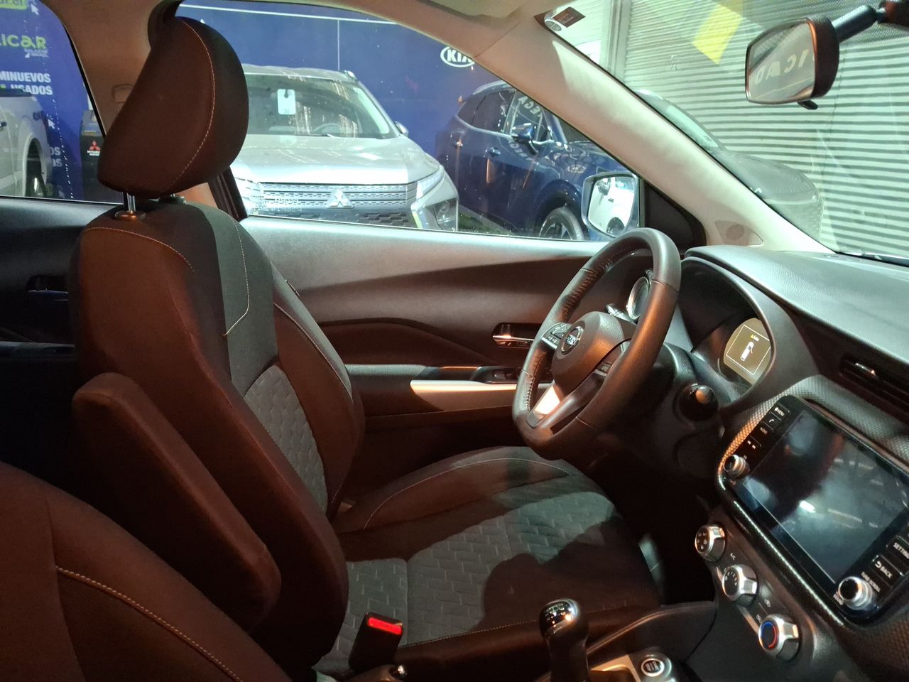 NISSAN - 8