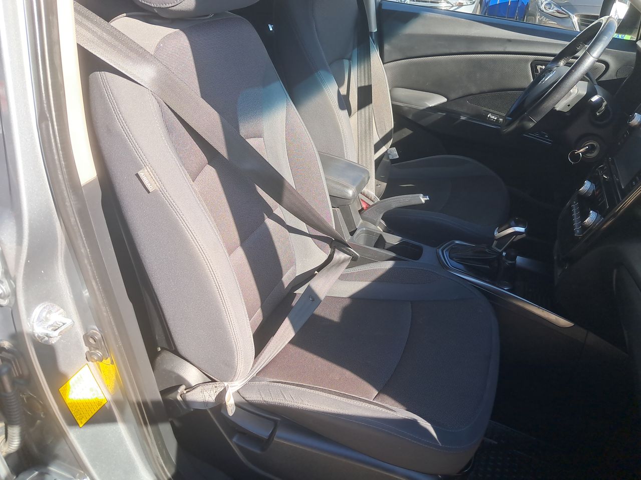SSANGYONG - 32