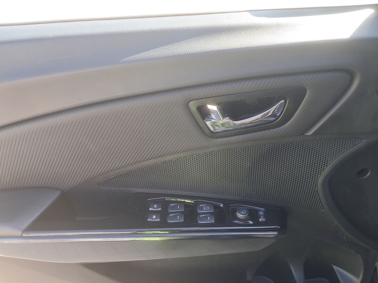 SSANGYONG - 22