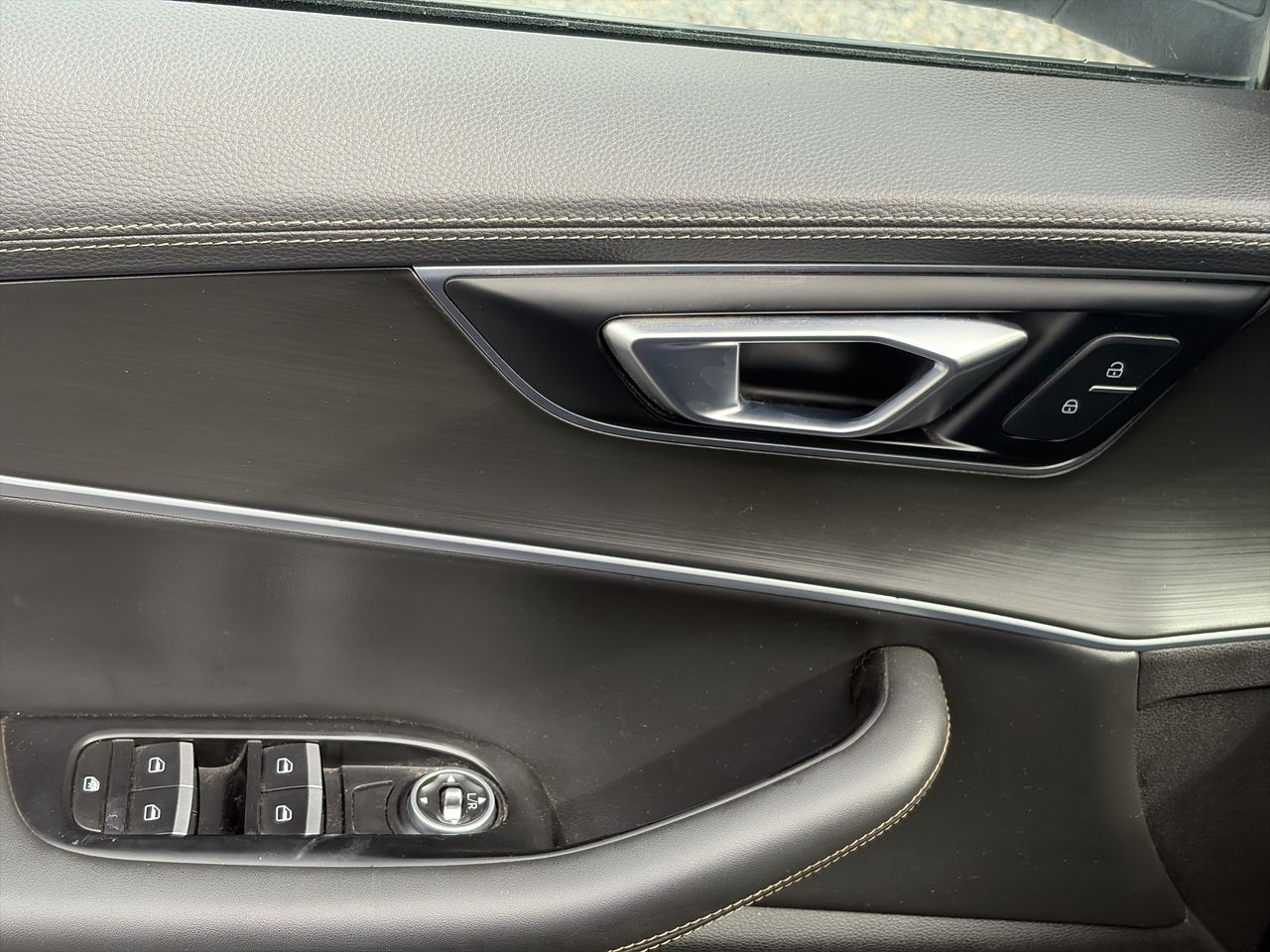 Chery Tiggo 8 — foto 13 de 19