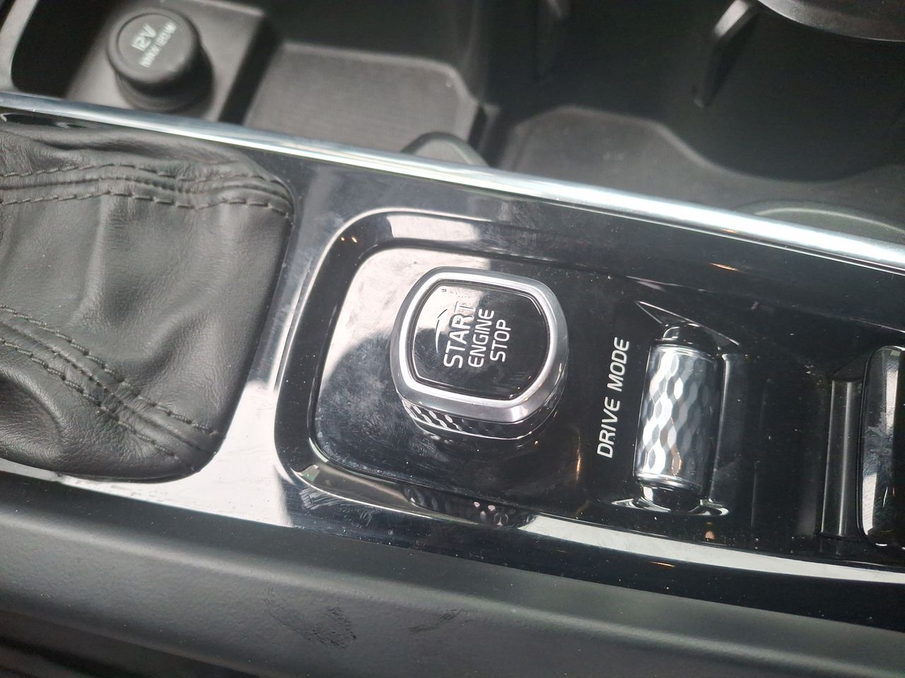 VOLVO - 33