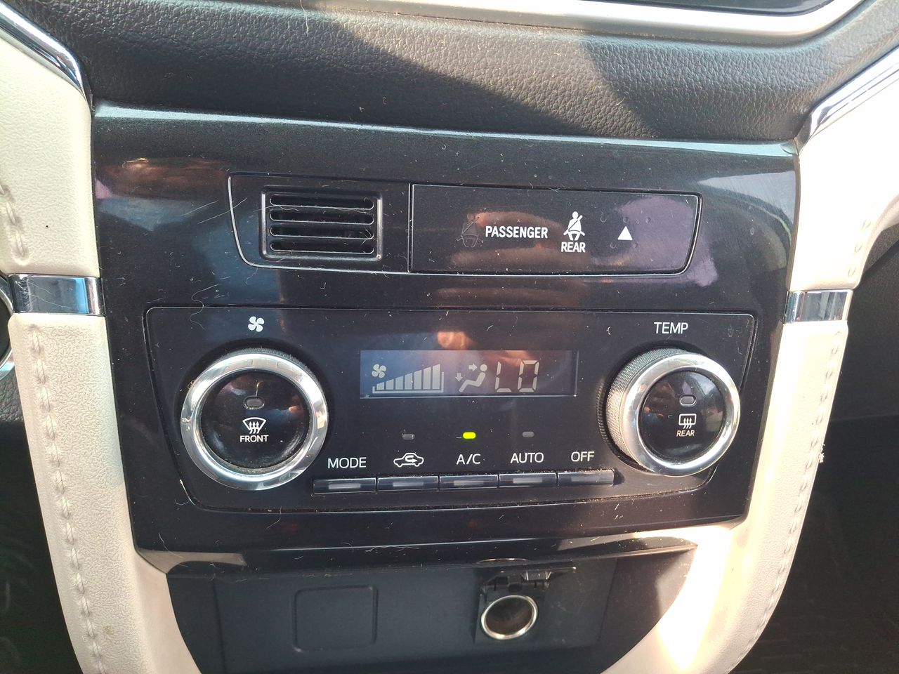 TOYOTA - 28