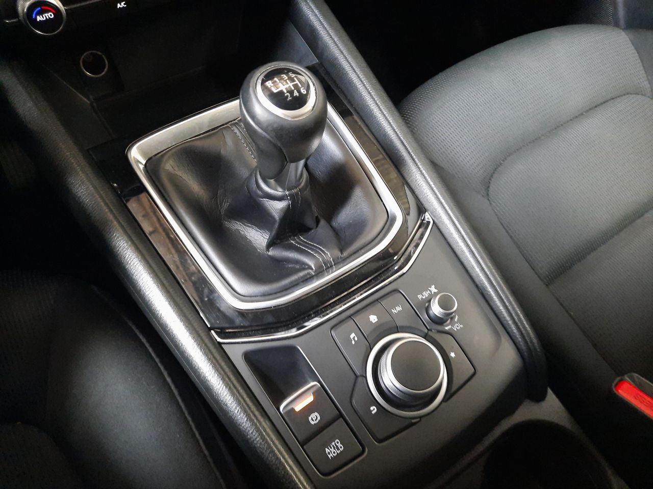 MAZDA - 32