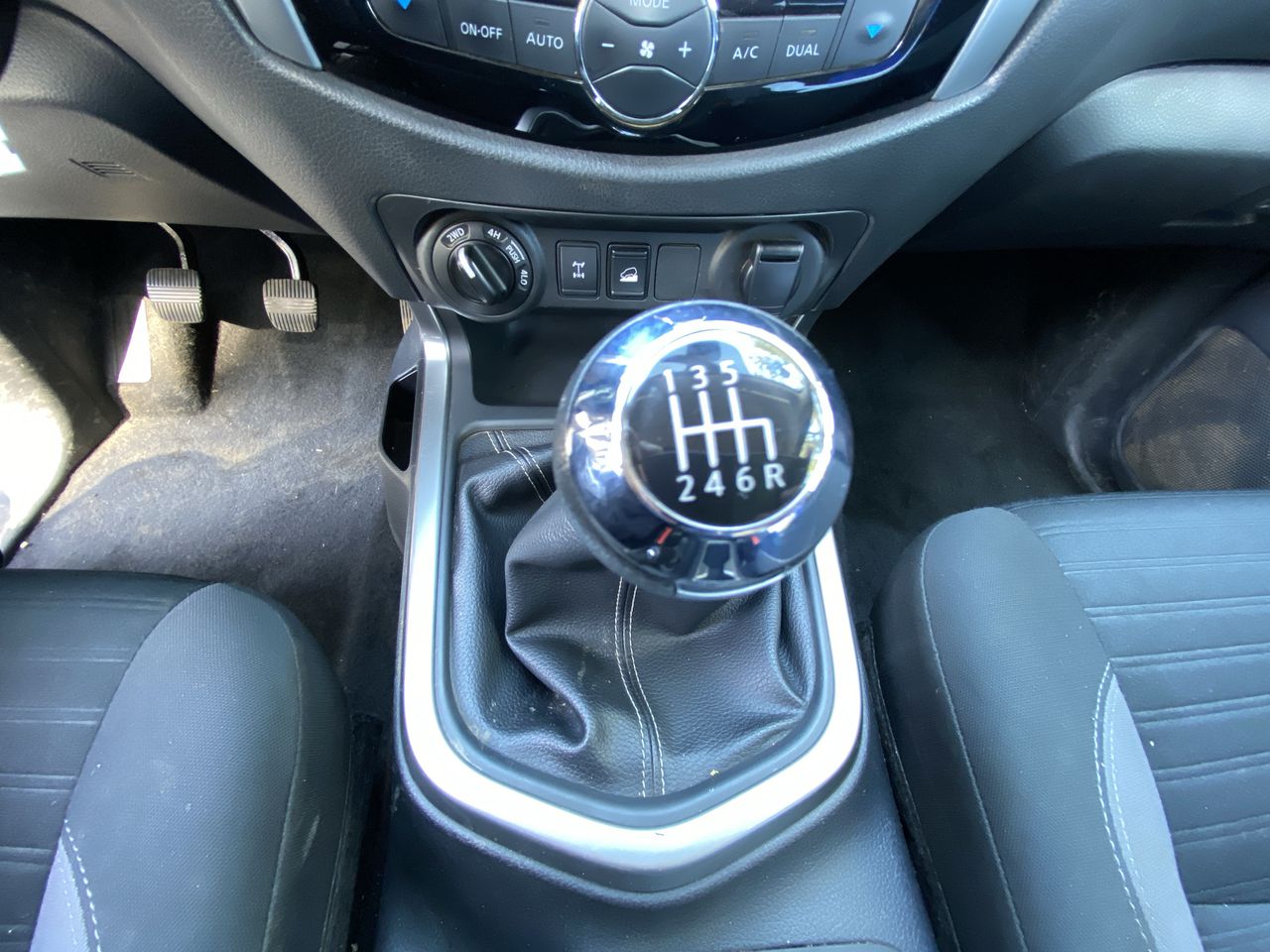 NISSAN - 23