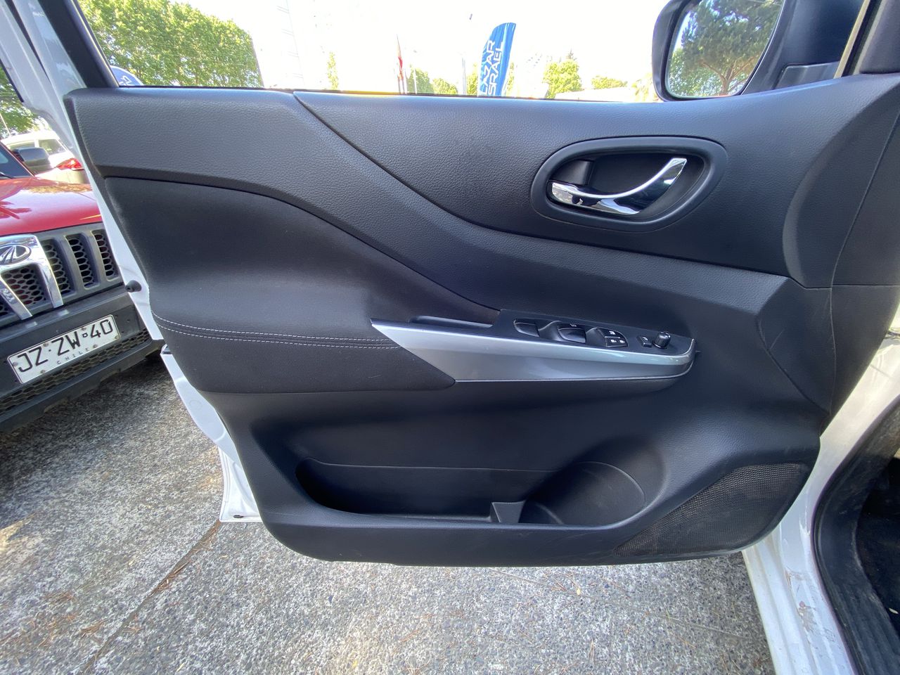 NISSAN - 14