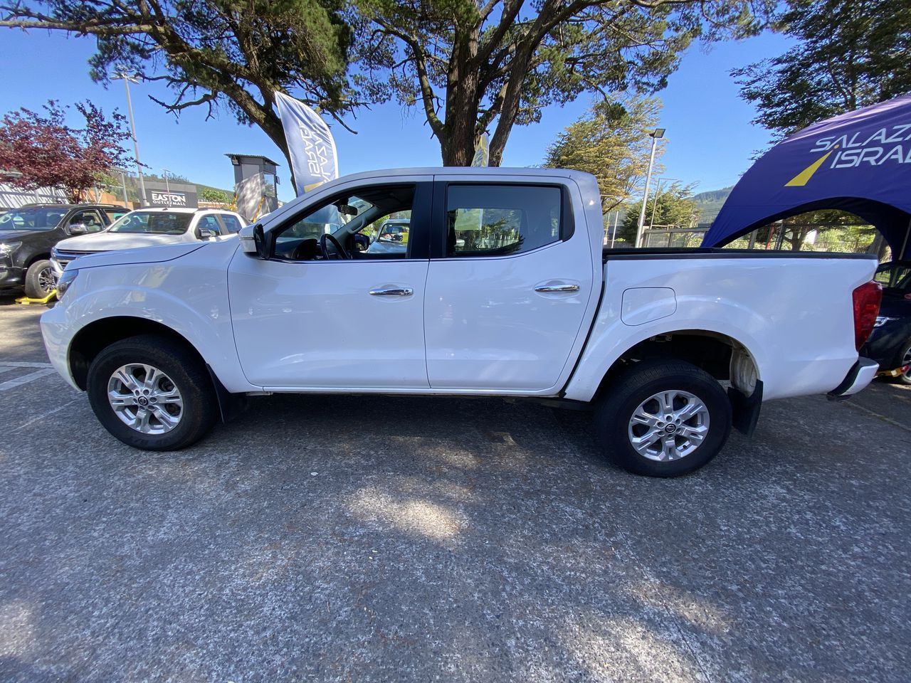 NISSAN - 4