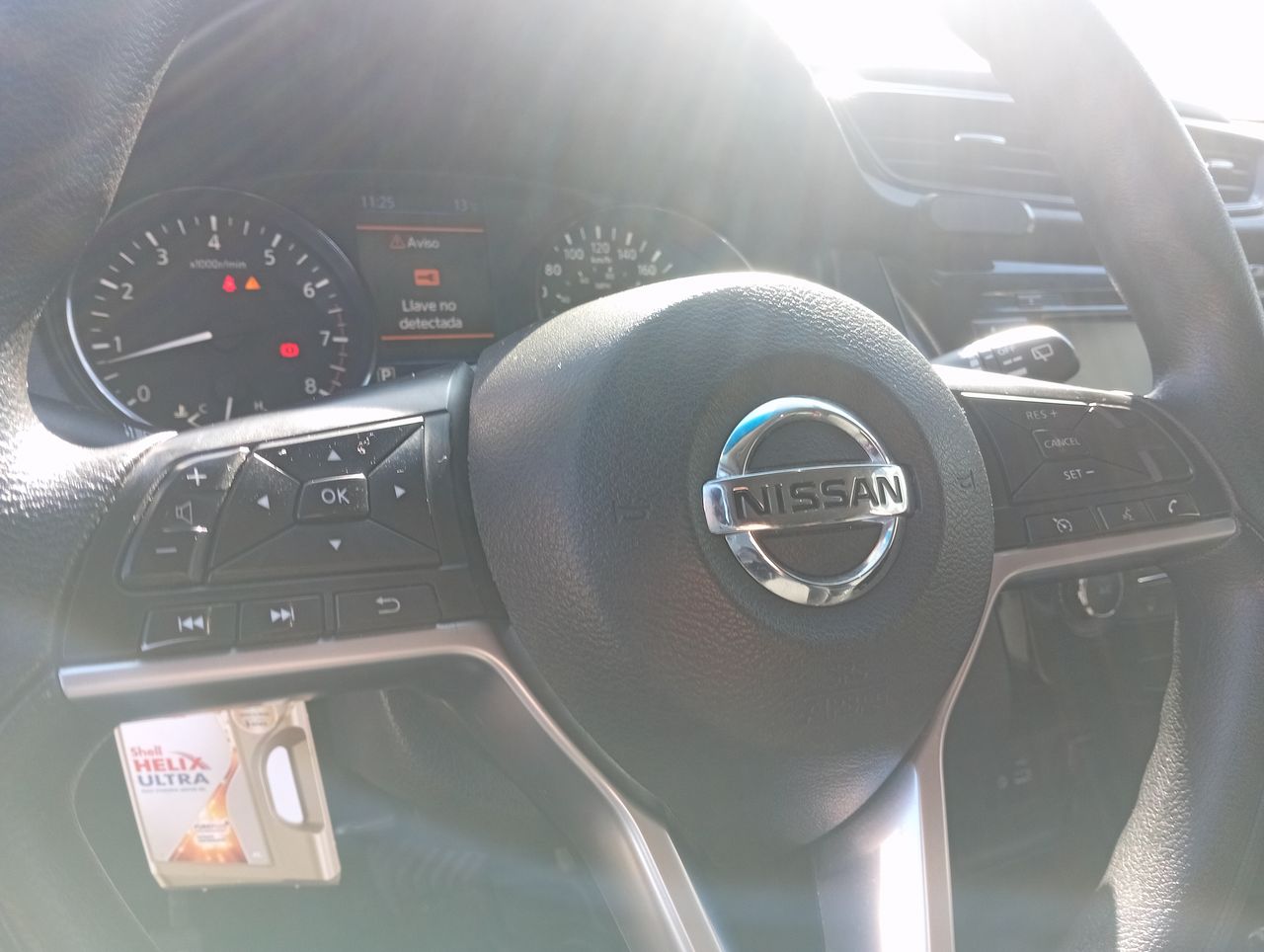 NISSAN - 26