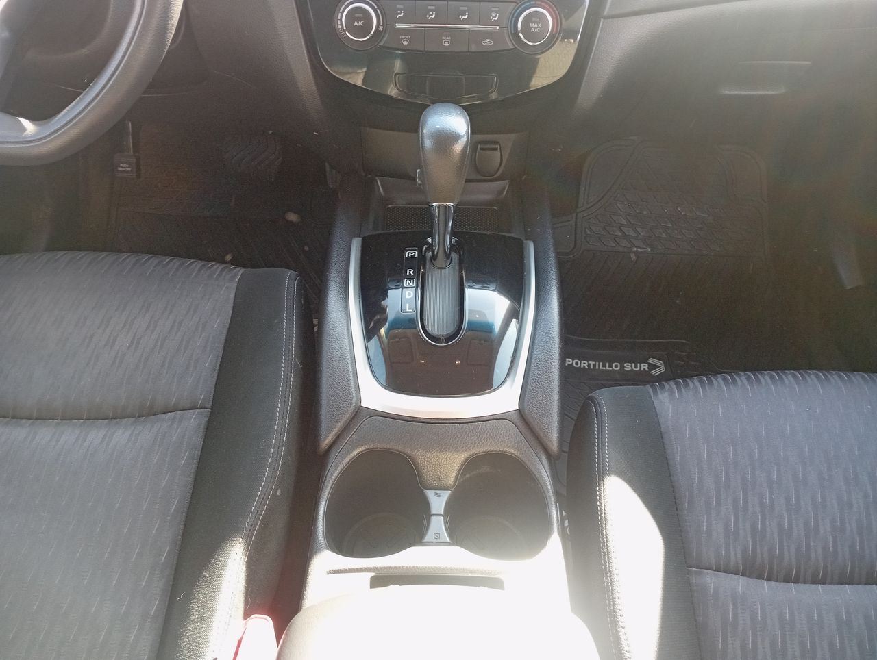 NISSAN - 37