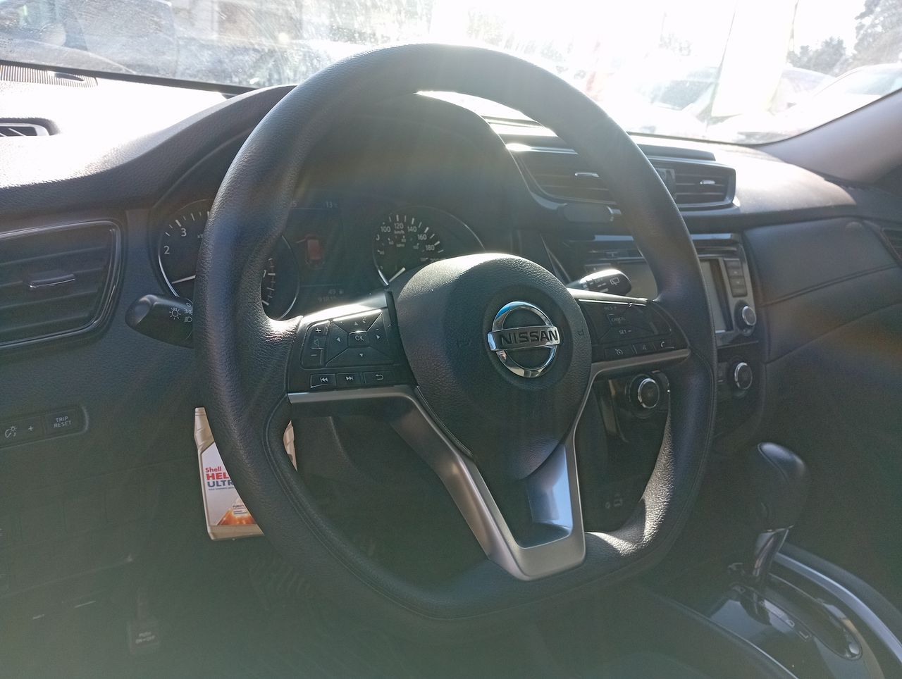 NISSAN - 25
