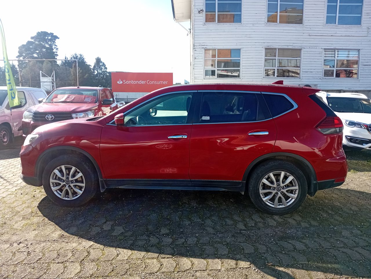 NISSAN - 4