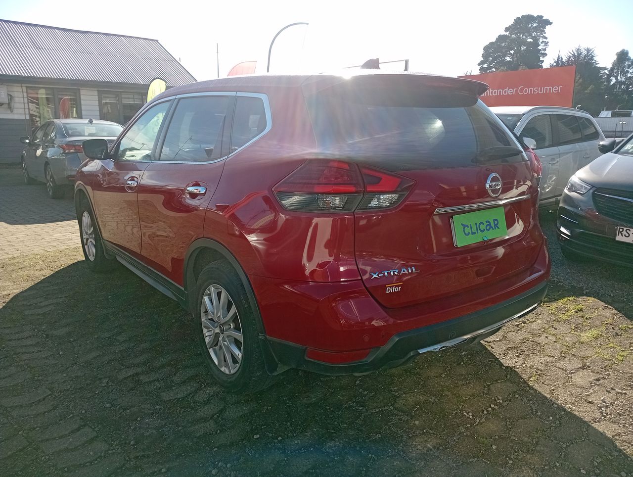 NISSAN - 5