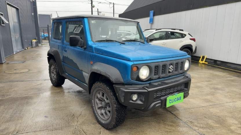 SUZUKI
