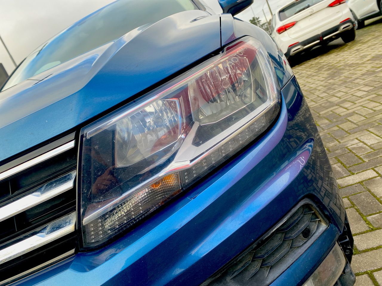 Volkswagen Tiguan — foto 11 de 27