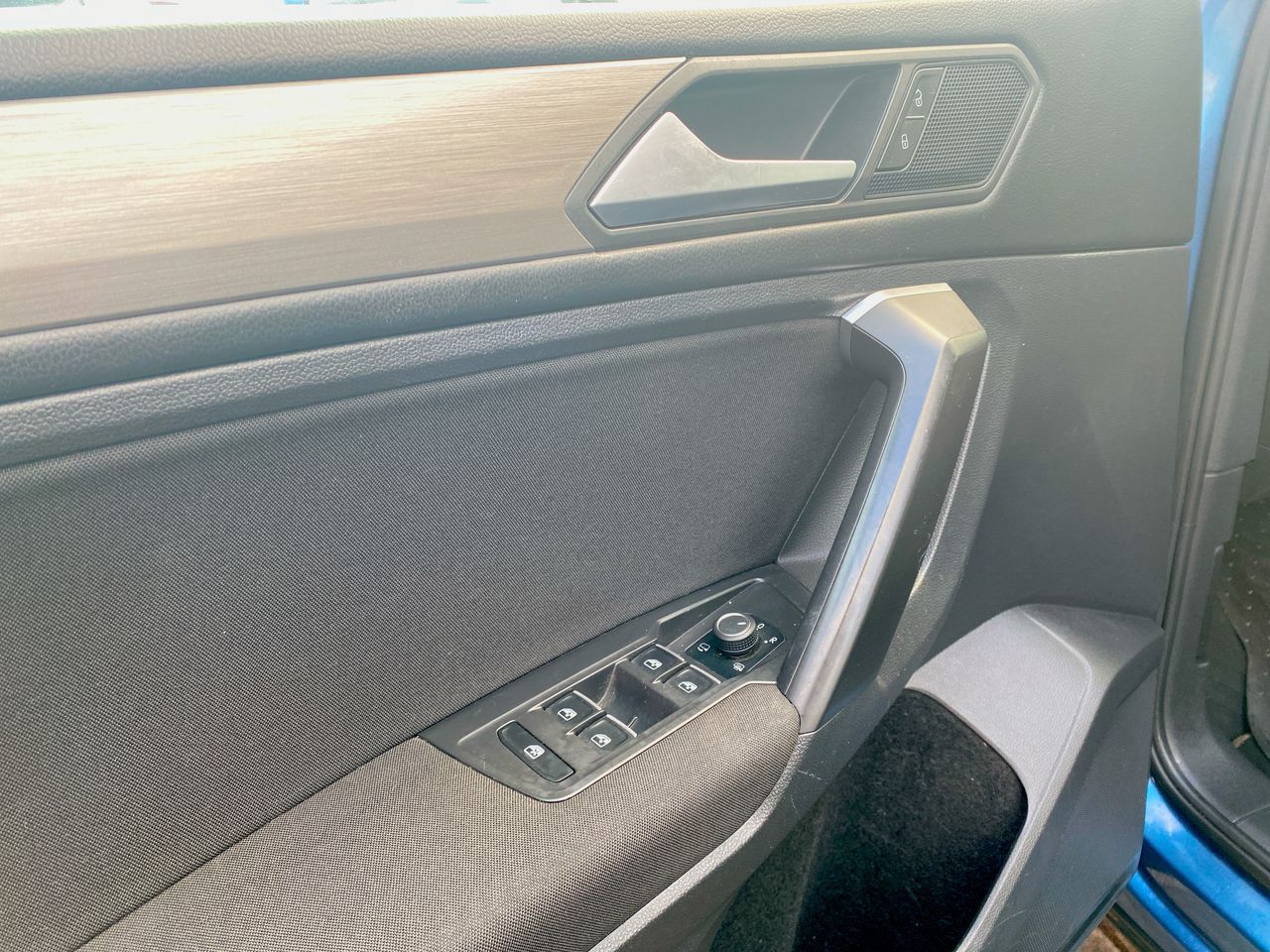 Volkswagen Tiguan — foto 15 de 27