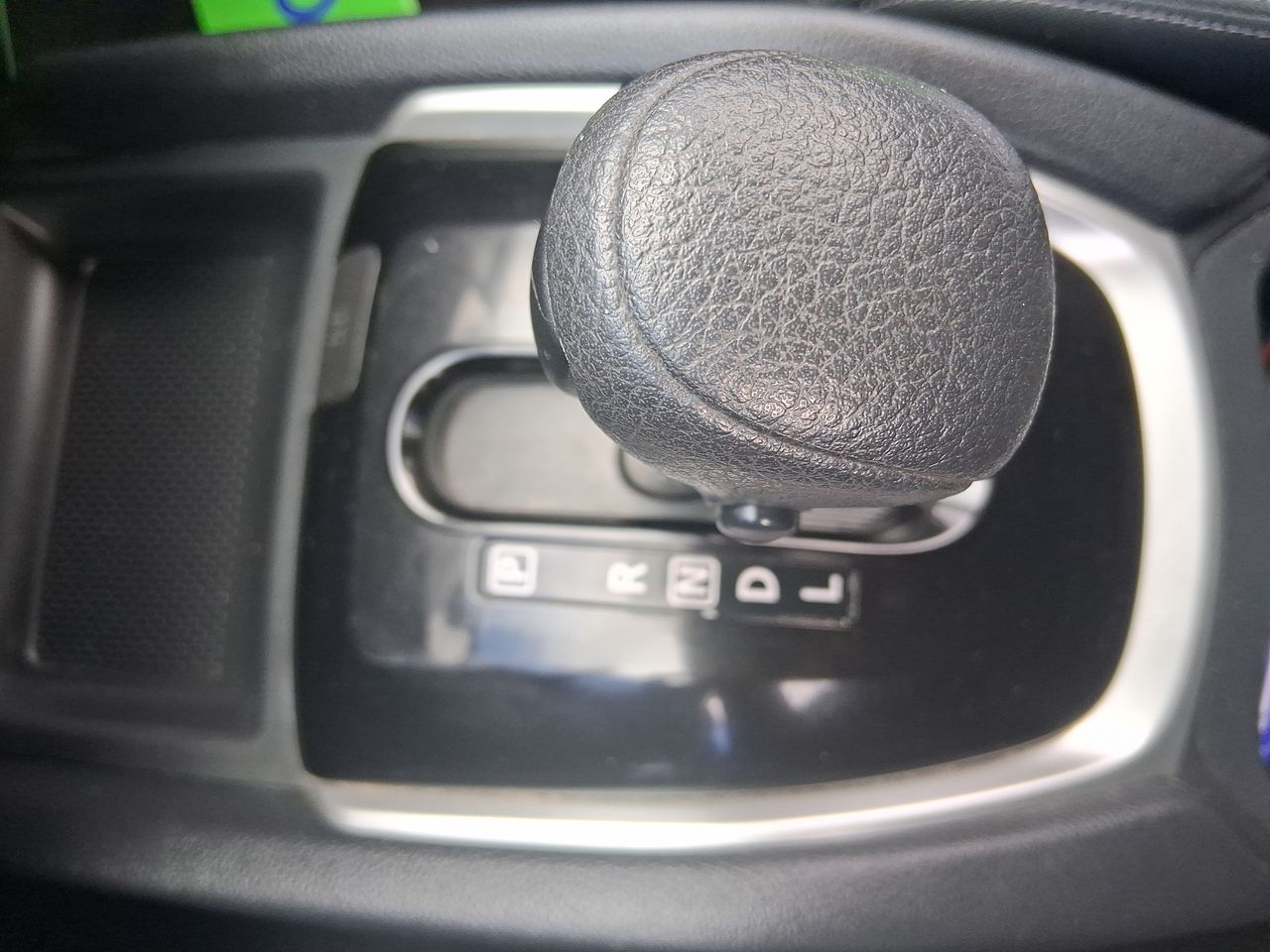 NISSAN - 31