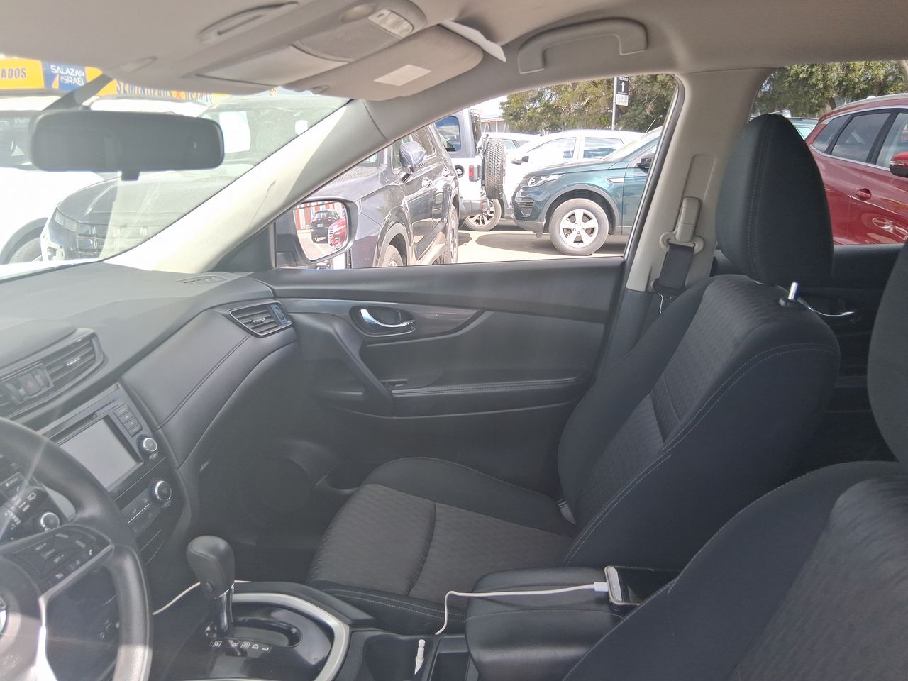 NISSAN - 10