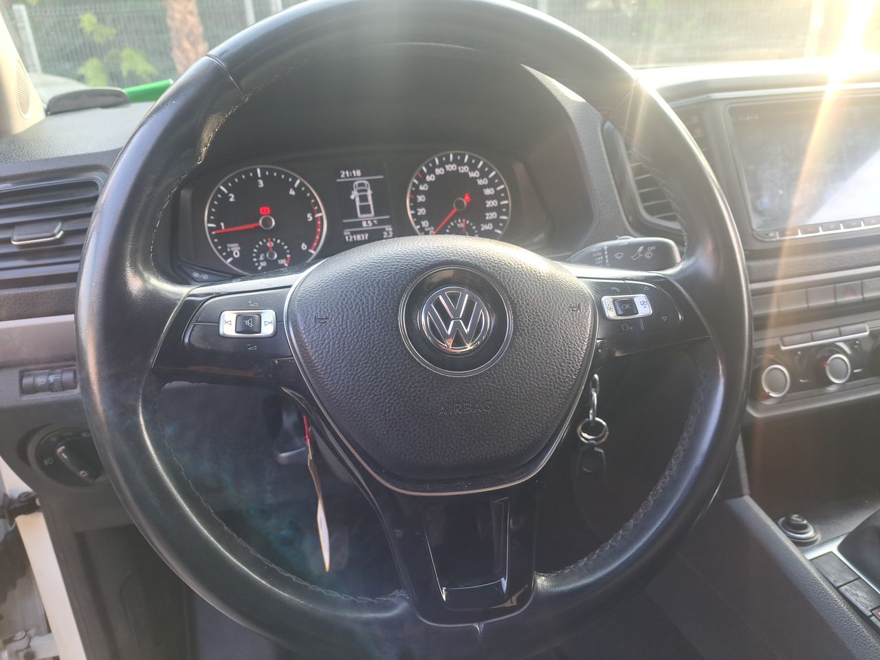 VOLKSWAGEN - 12
