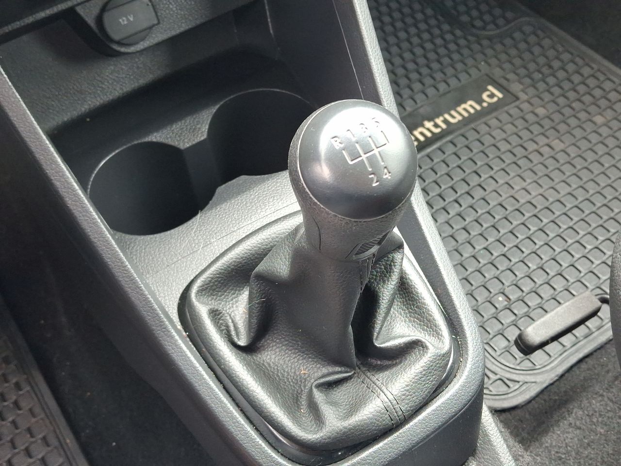 VOLKSWAGEN - 29