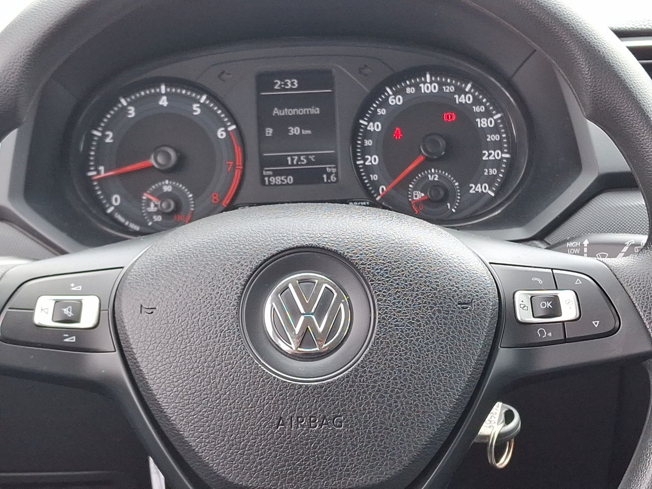 VOLKSWAGEN - 25