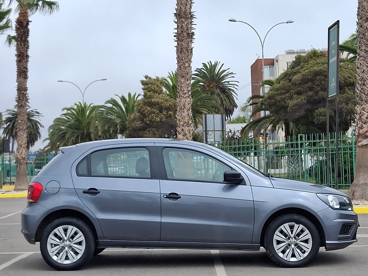 VOLKSWAGEN - 8