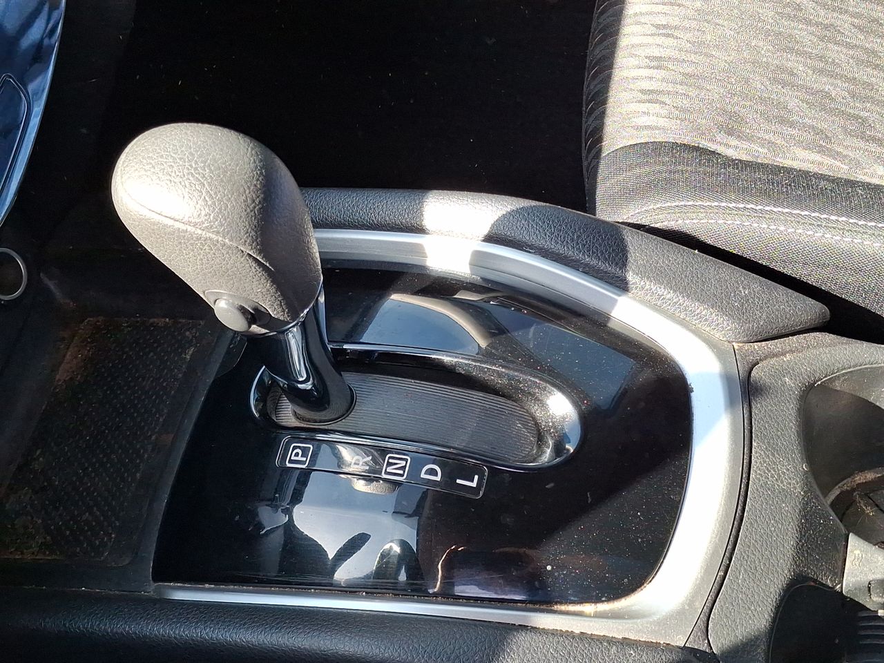 NISSAN - 29