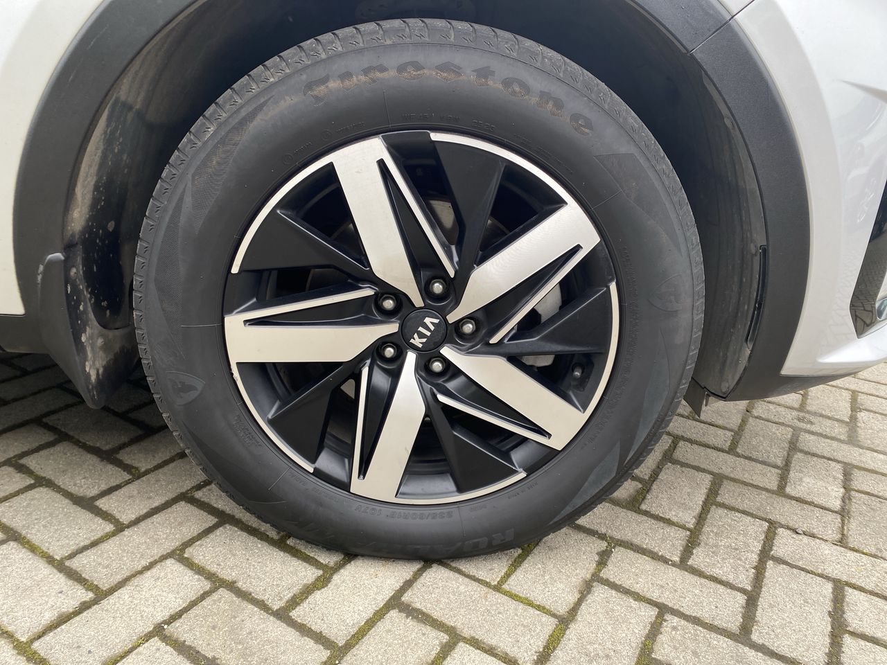 KIA Sorento — foto 18 de 35