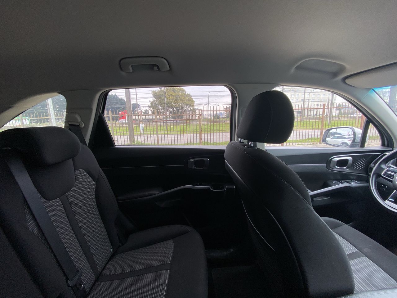 KIA Sorento — foto 16 de 35